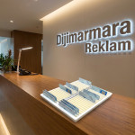 Ziyaretçi Kartı Standı - 50 Bölmeli Kimlik Kartı Tutucu - Profesyonel Resepsiyon Kartlığı